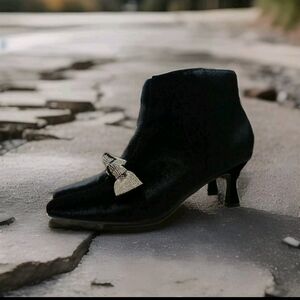 Catos Women's Velvety Rhinestone Bow Tie Black Booties Heel Size 12M